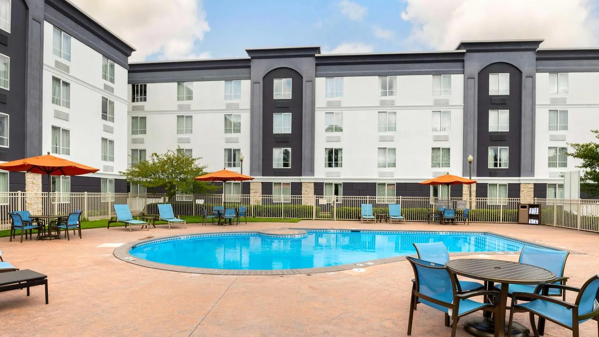 Best Western Premier Richmond City Gateway
